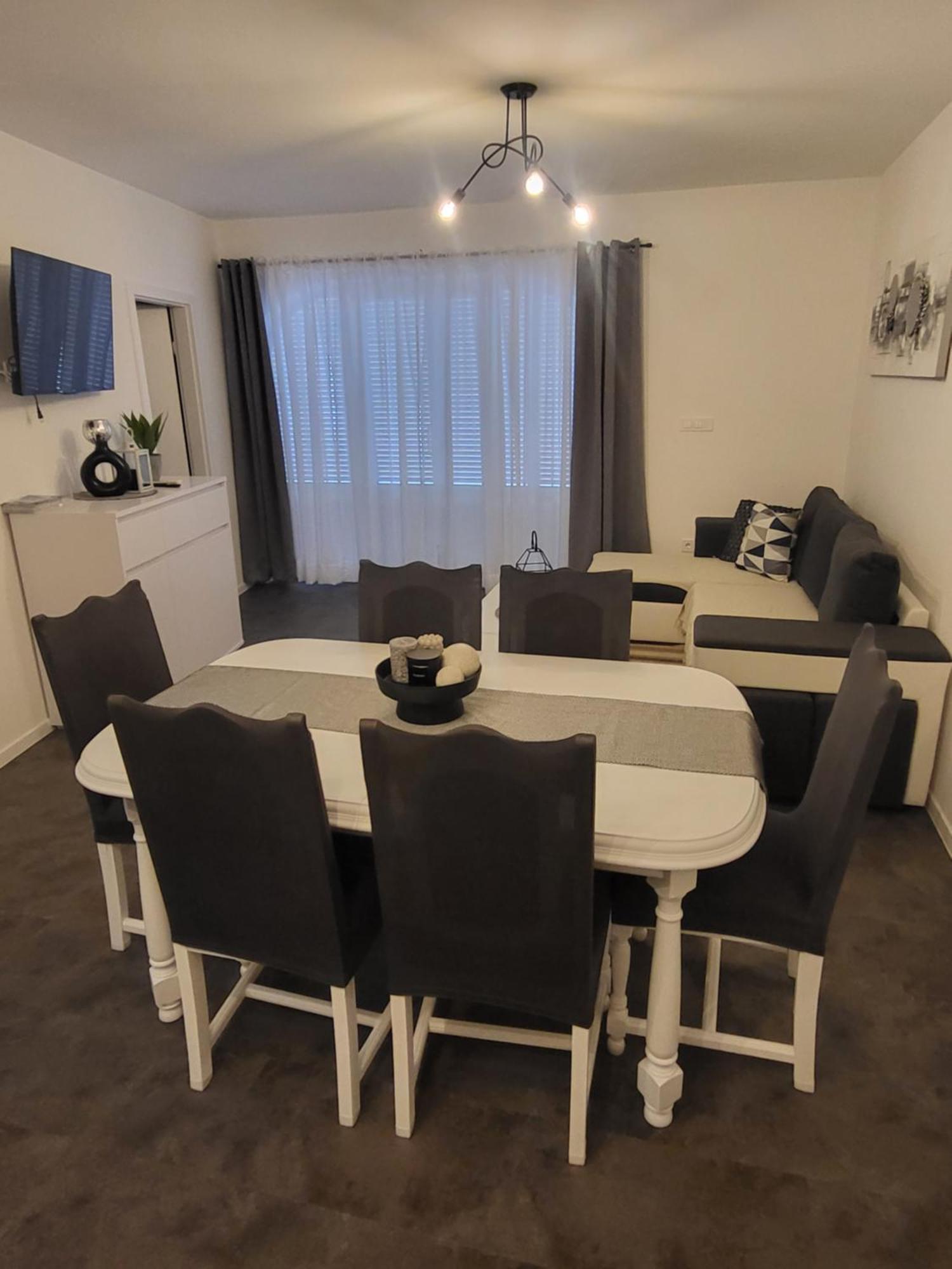 Apartmani Andiks Dramalj Ngoại thất bức ảnh