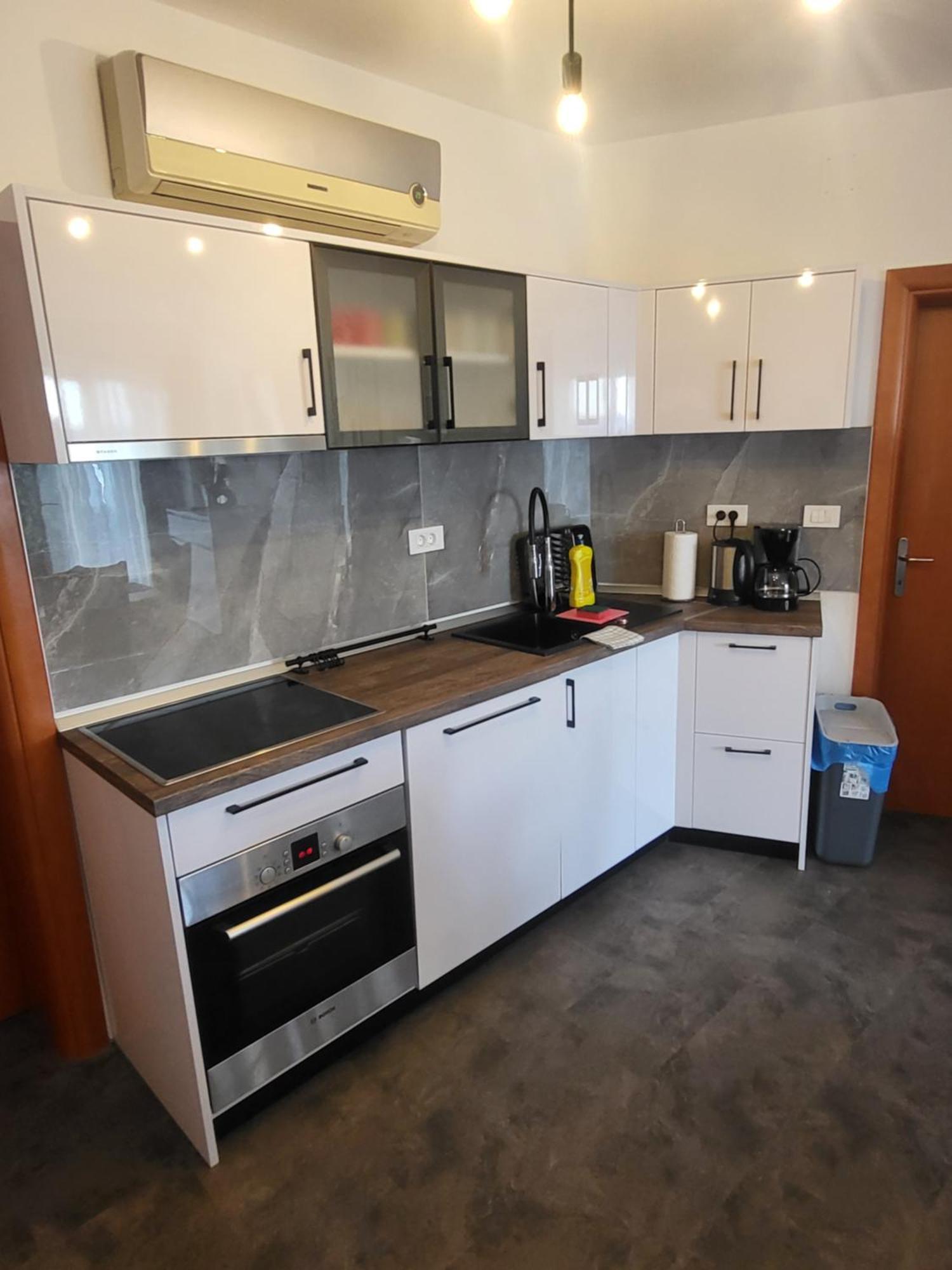 Apartmani Andiks Dramalj Ngoại thất bức ảnh