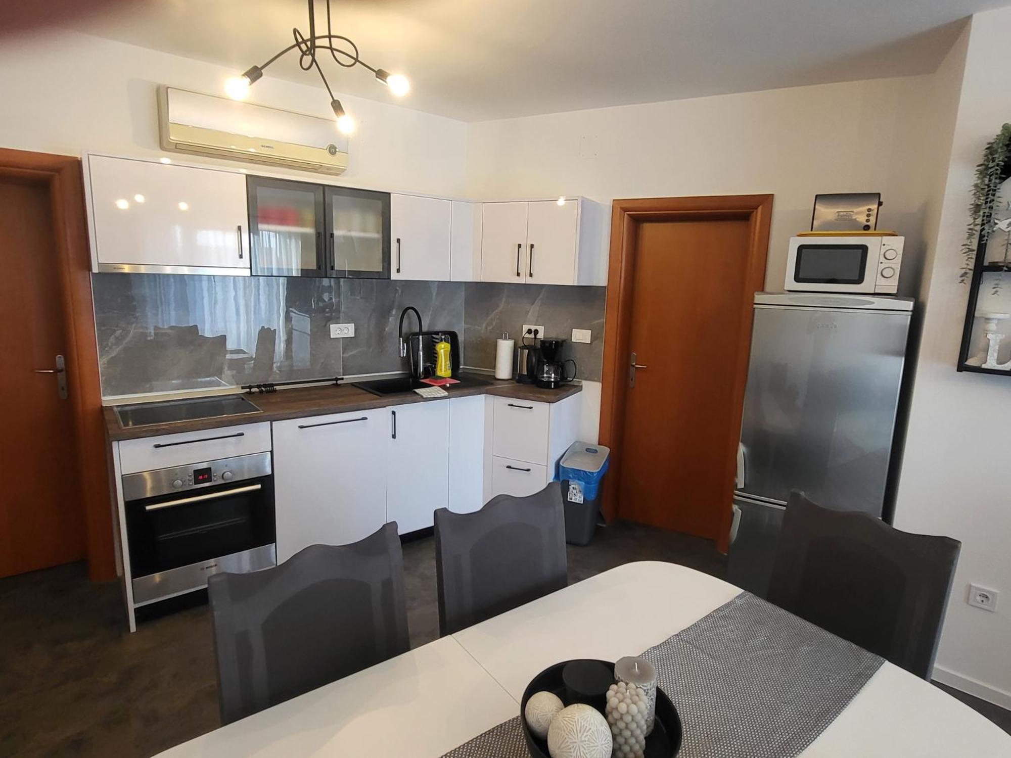 Apartmani Andiks Dramalj Ngoại thất bức ảnh