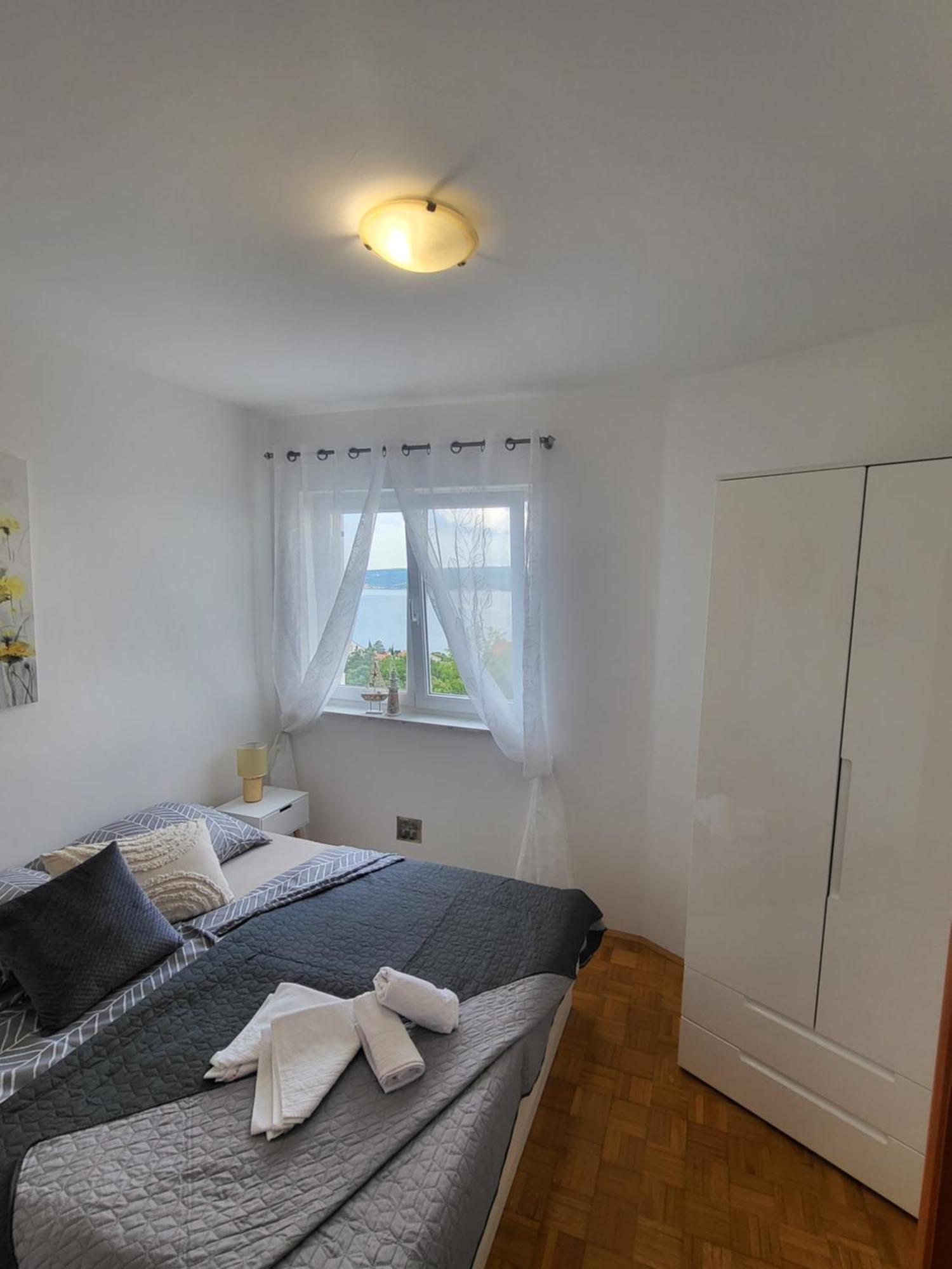 Apartmani Andiks Dramalj Ngoại thất bức ảnh