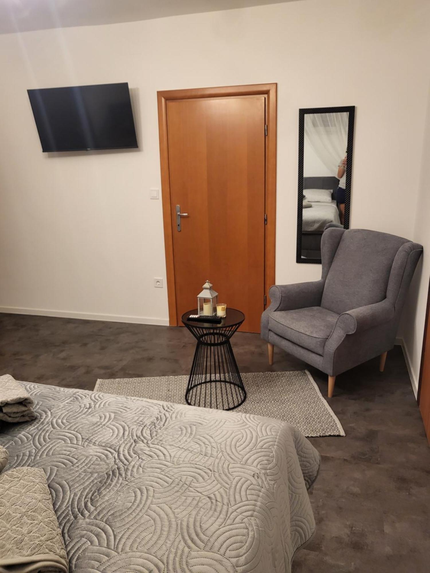 Apartmani Andiks Dramalj Ngoại thất bức ảnh